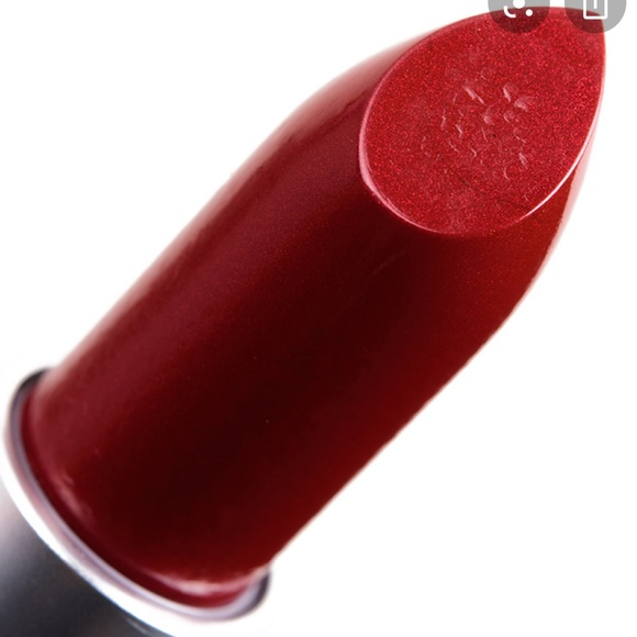 MAC LIPSTICK - Picture 9 of 11